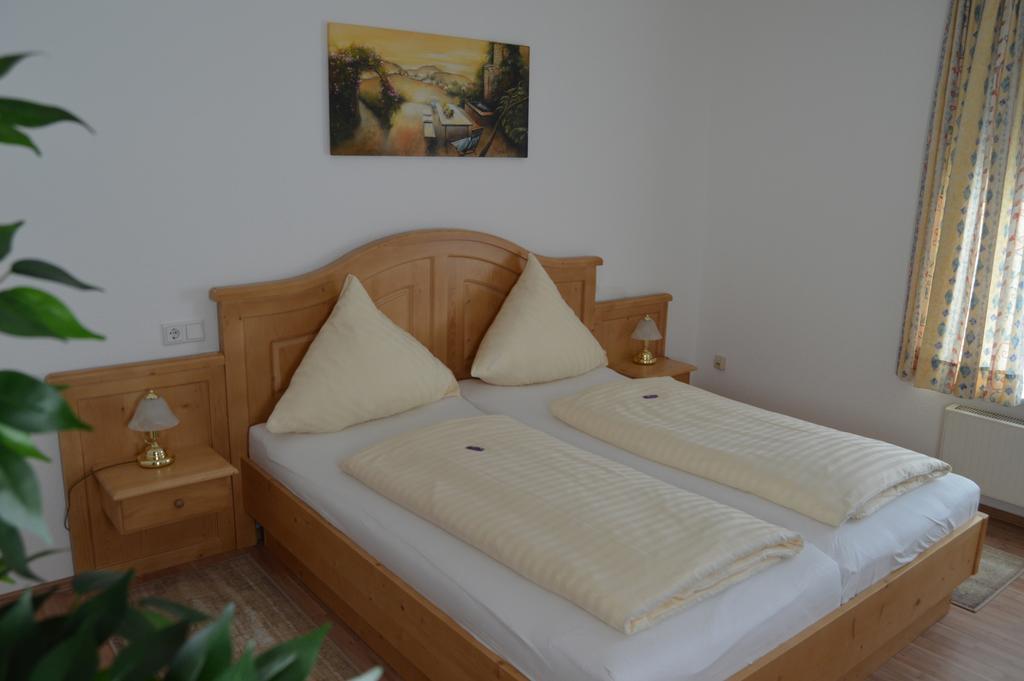 Hotel Haus Rameil レンネシュタット 部屋 写真